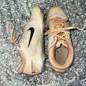 Nike Softball Hyperdiamond 4